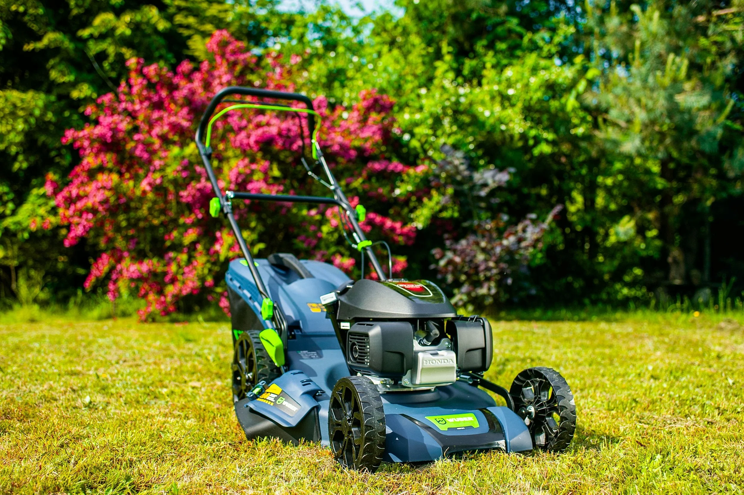 Wuber W09104 — kosiarka spalinowa z napędem Honda, 51 cm, kosz 70 l — widok produktu