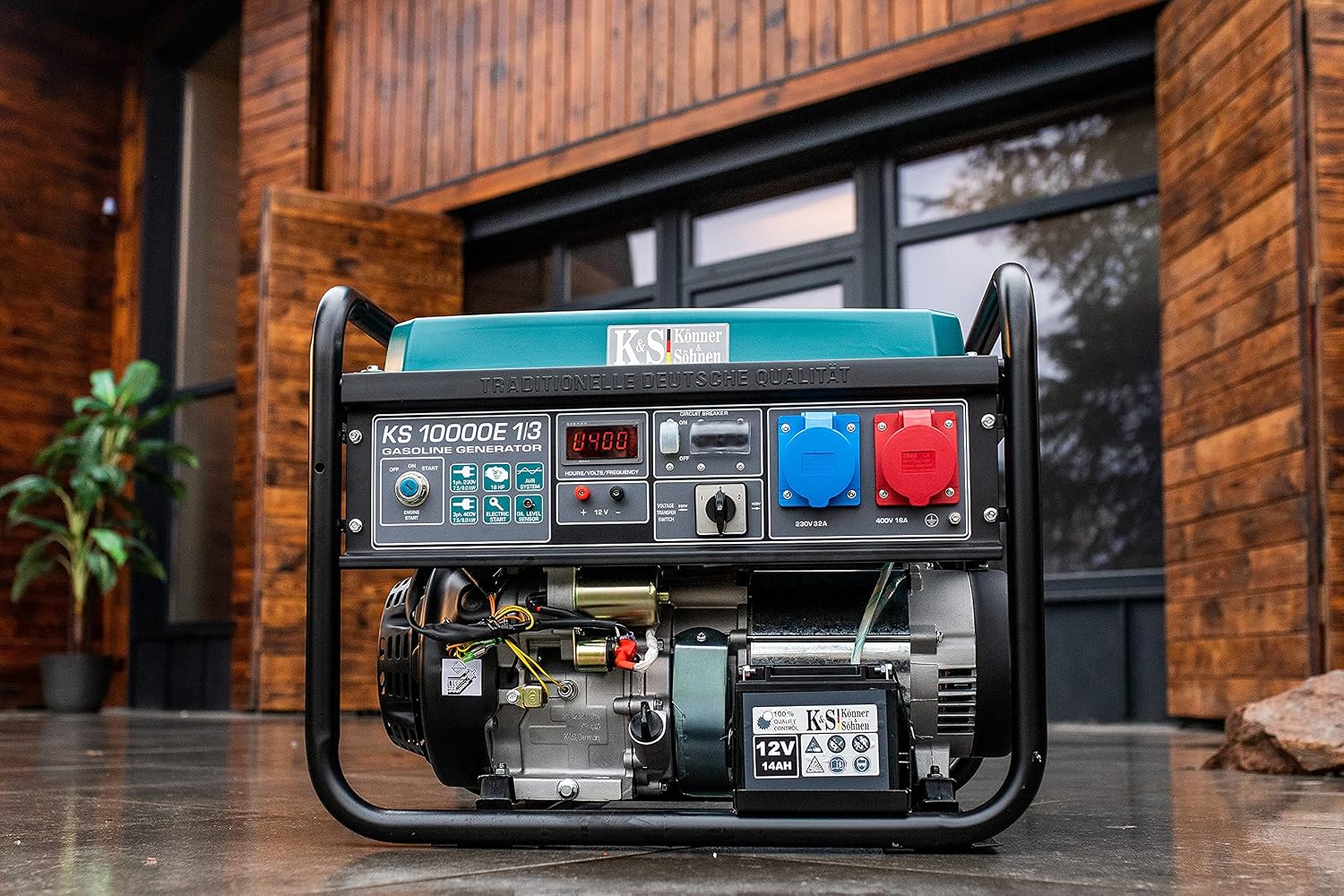 Agregat Prądotwórczy Könner & Söhnen KS 10000E-1/3 Generator Prądu Benzynowy z Układem Przełączania faz VTS o Mocy Maksymalnej 8000 W, Rozrusznik Ręczny / Elektryczny, 1x16A (400V), 1x32A (230V), 12V, Automatyczny Regulator Napięcia (AVR)