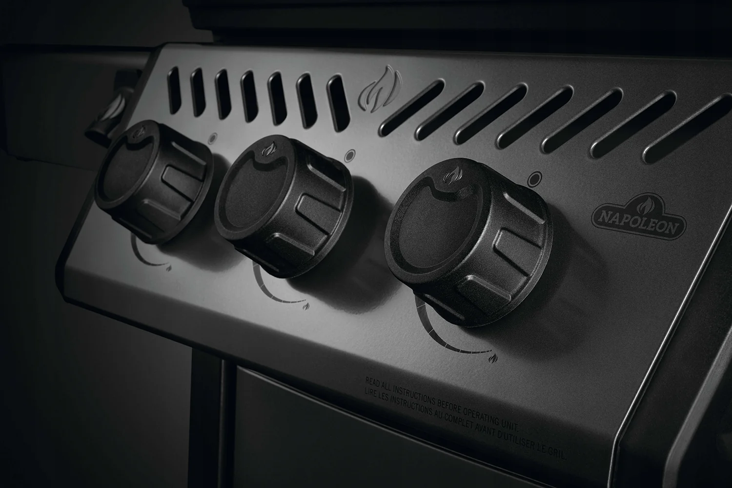 Grill gazowy Napoleon Freestyle 365 12kW Grafitowy — widok produktu